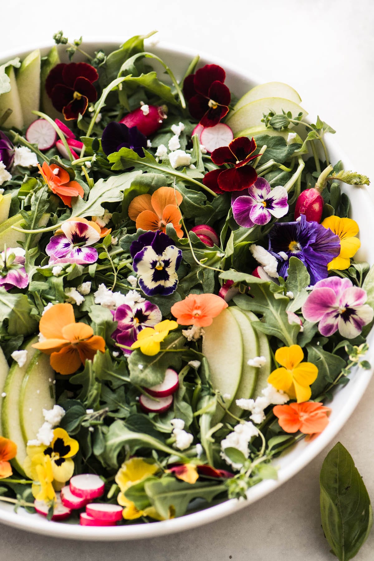 12 Edible Flowers To Elevate All Your Meals and Drinks